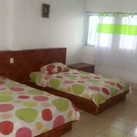Tortugas Place Hotel Y Bungalos Монтерико Екстериор снимка