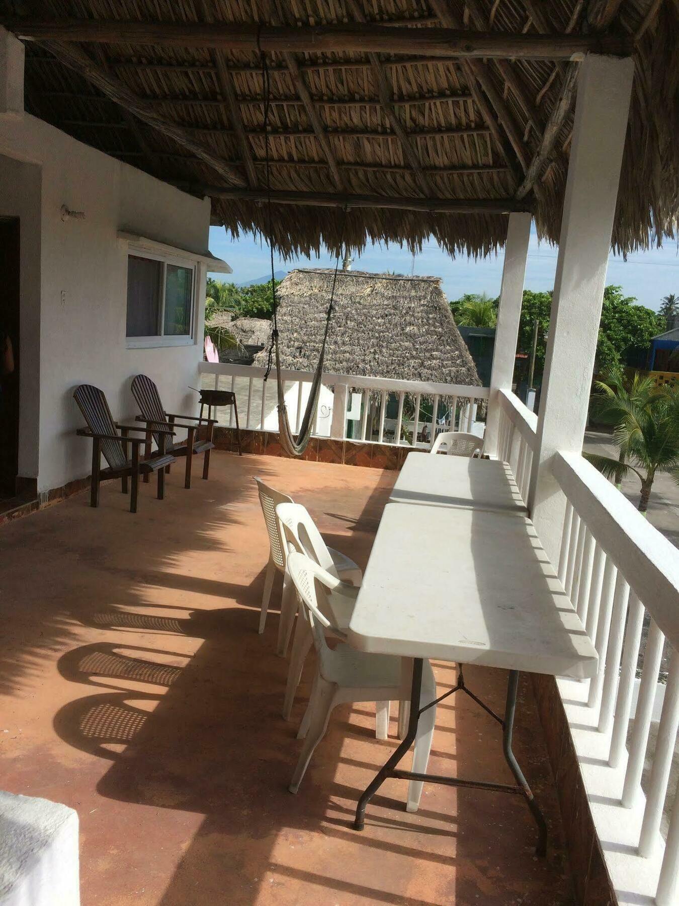 Tortugas Place Hotel Y Bungalos Монтерико Екстериор снимка