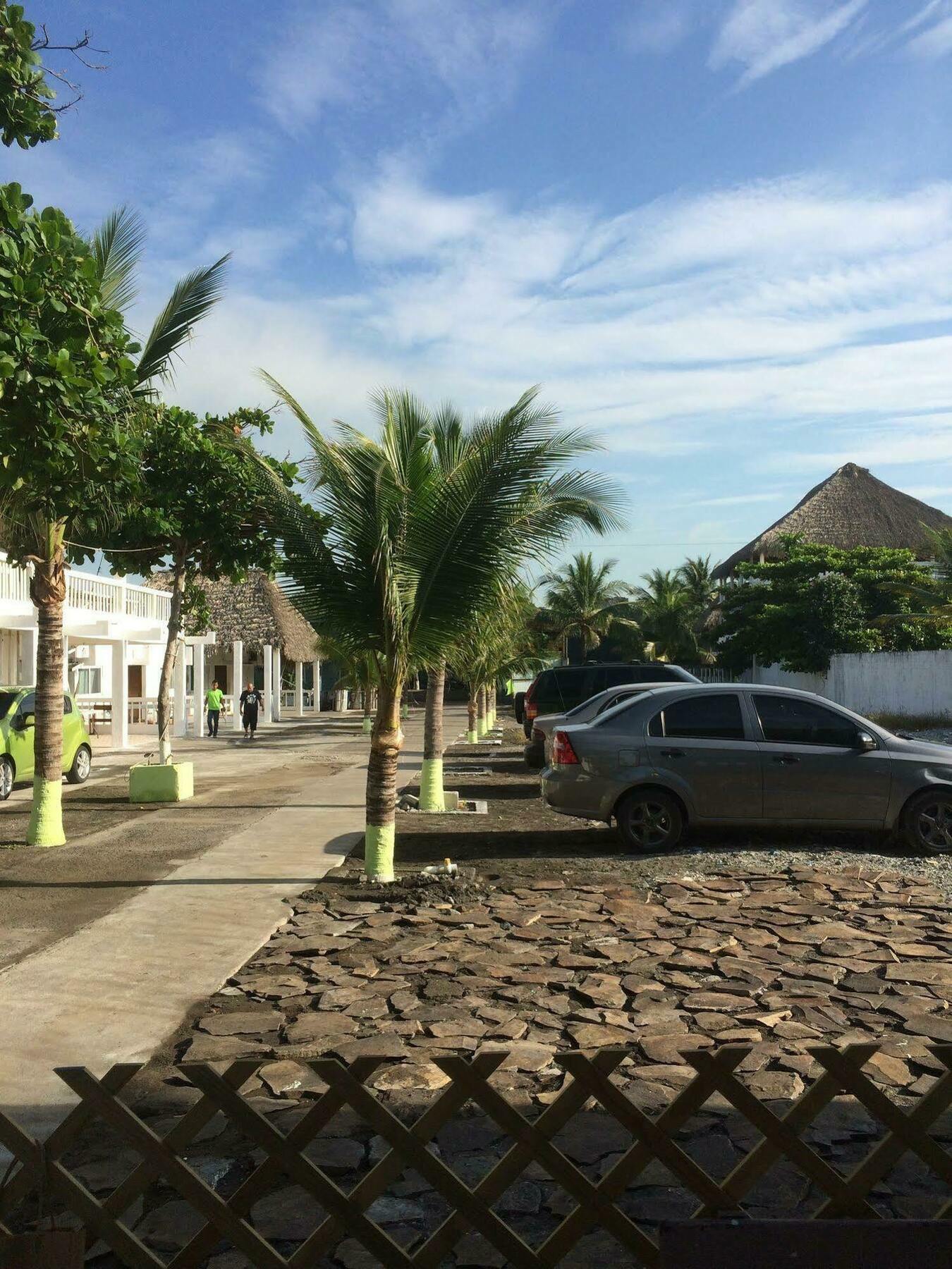 Tortugas Place Hotel Y Bungalos Монтерико Екстериор снимка