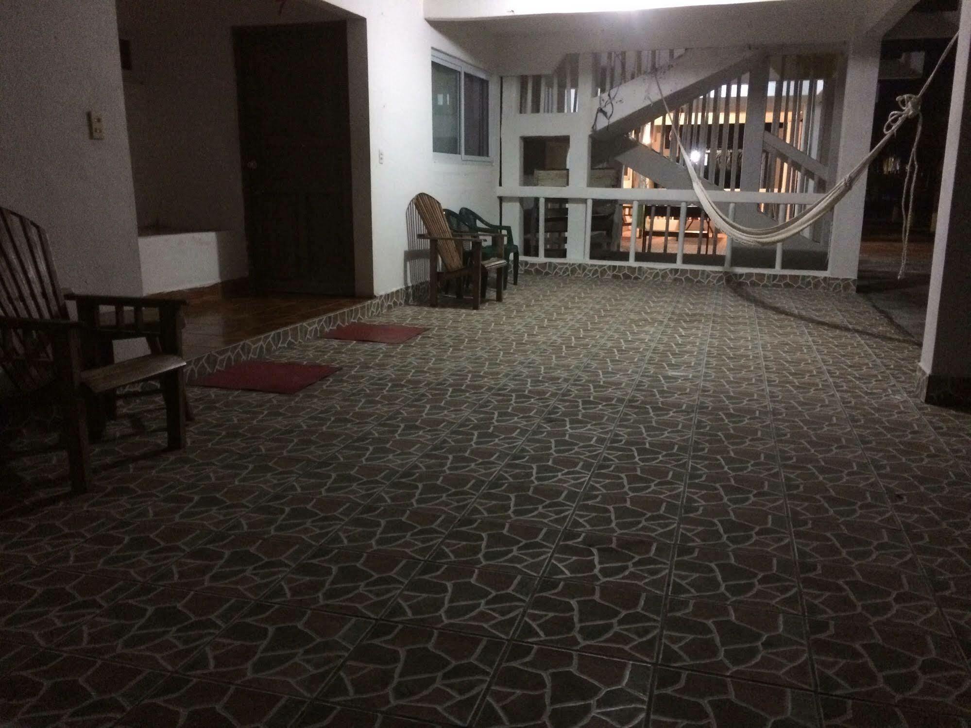 Tortugas Place Hotel Y Bungalos Монтерико Екстериор снимка